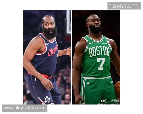 杰伦布朗半场表现平平12投仅4中贡献11分并抢下4个篮板 杰伦布朗半场表现平平12投仅4中贡献11分并抢下4个篮板